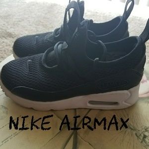 Nike airmax shoes